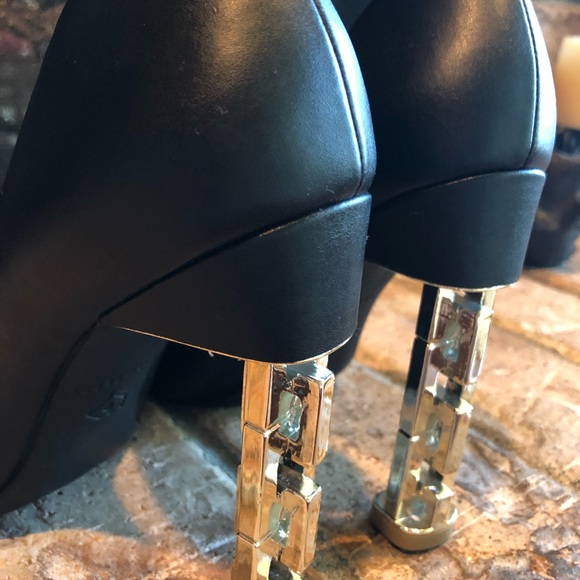 Pre-Owned Black Katy Perry Suzzie Chain-Heel Pumps - Picture 7 of 8